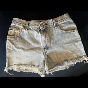 Womens Levi 550 shorts